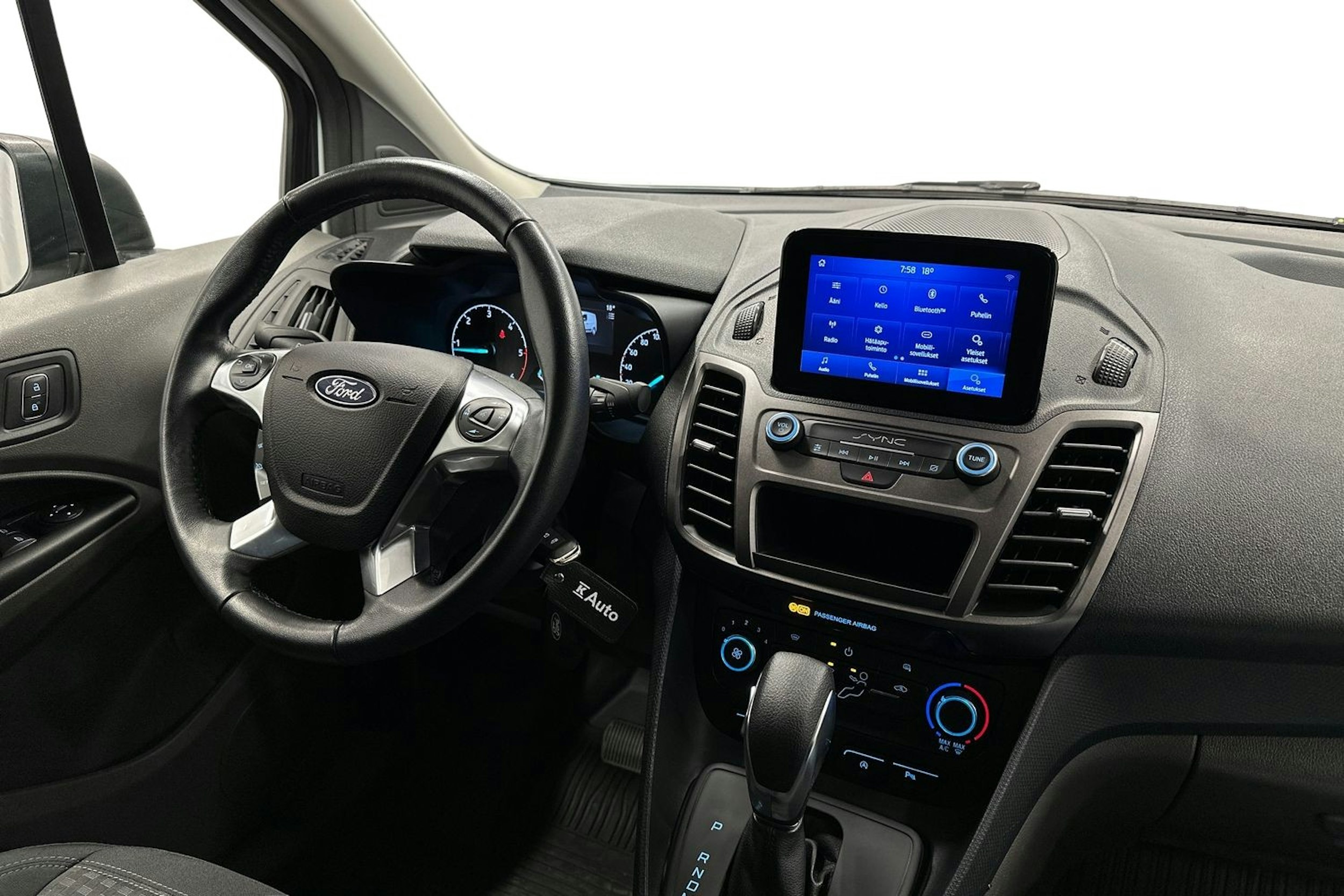 valkoinen Ford Transit Connect 2021 kuva 7.