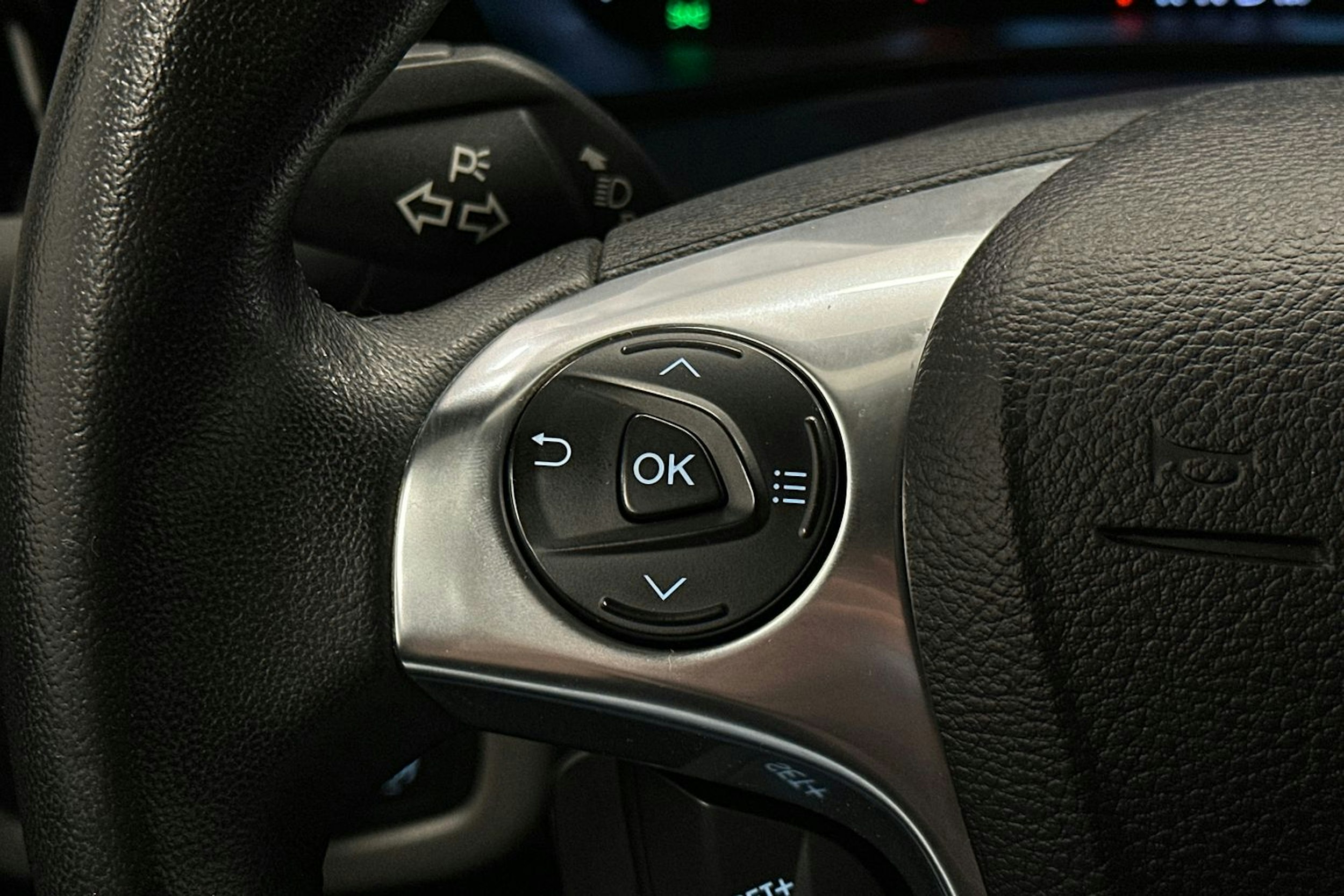 valkoinen Ford Transit Connect 2021 kuva 13.