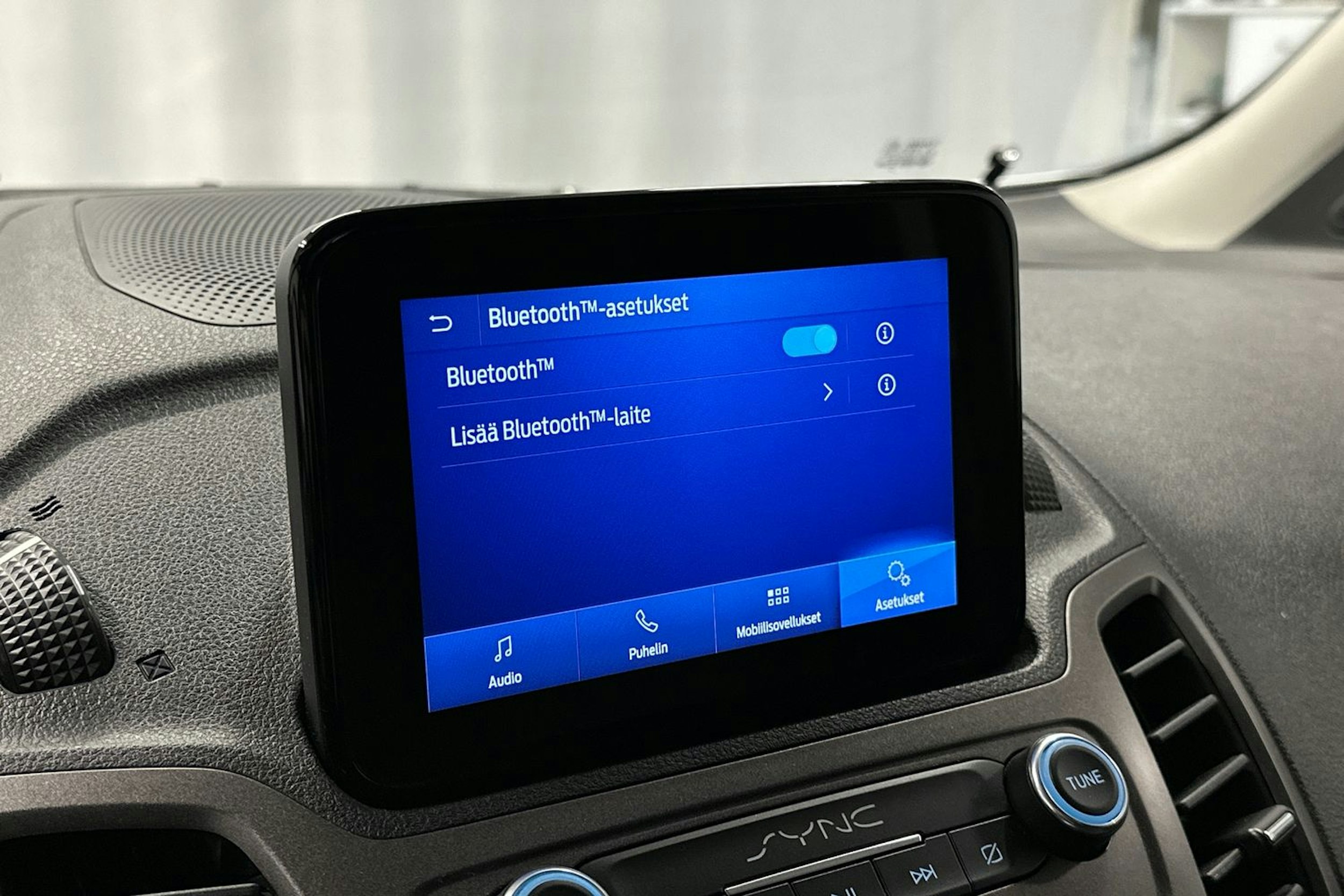 valkoinen Ford Transit Connect 2021 kuva 17.