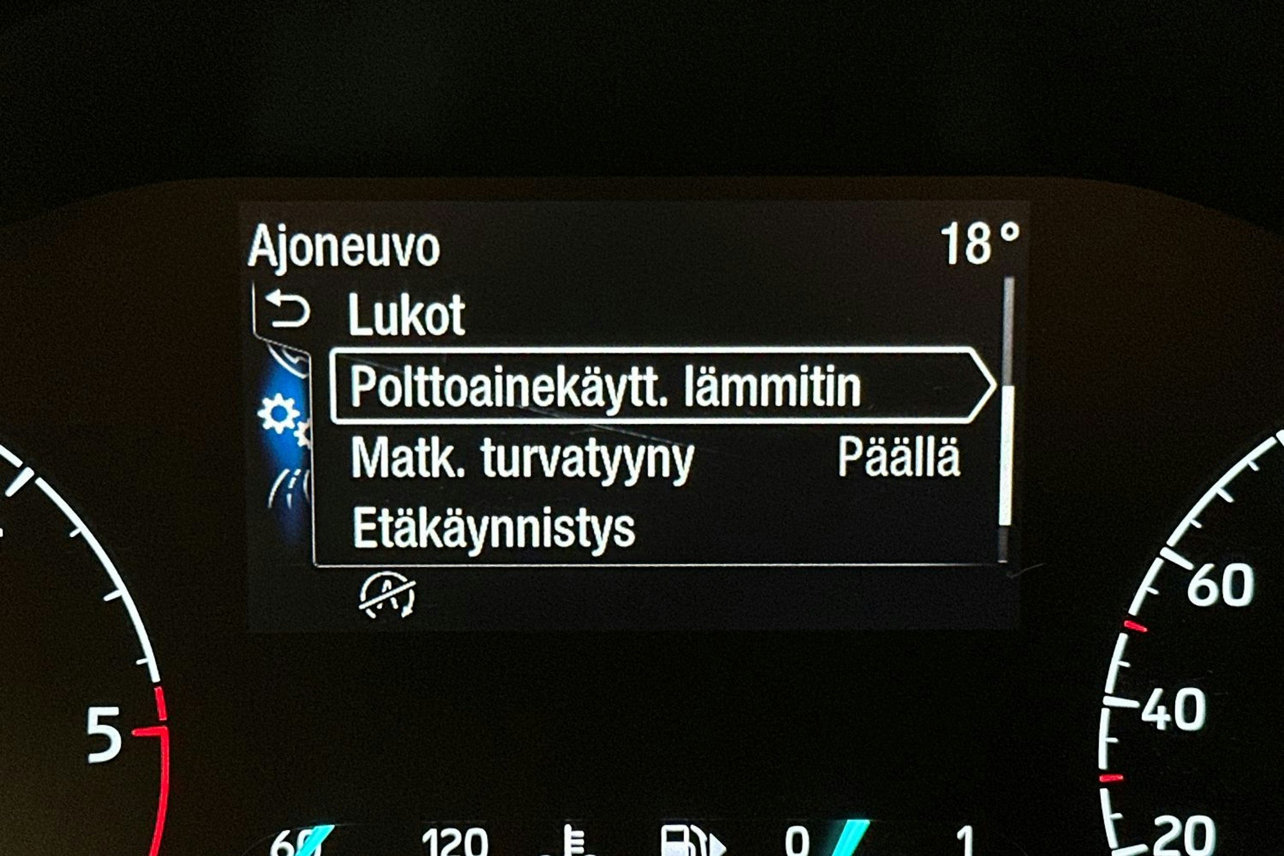 valkoinen Ford Transit Connect 2021 kuva 20.