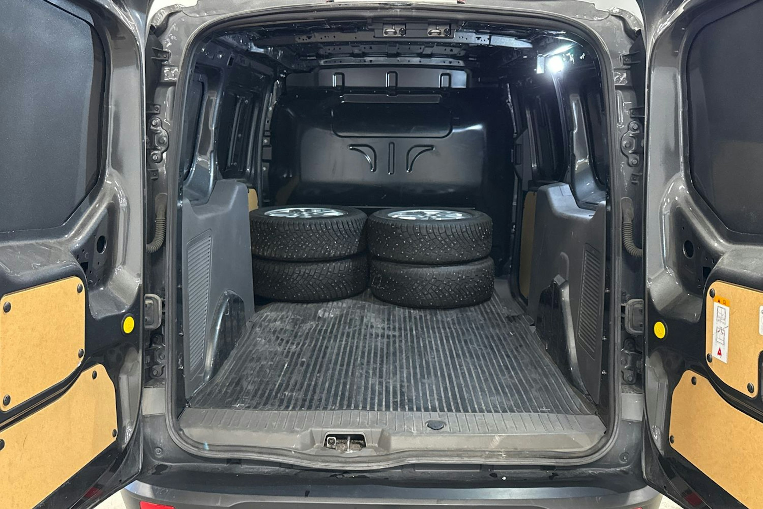 met. harmaa Ford Transit Connect 2021 kuva 14.