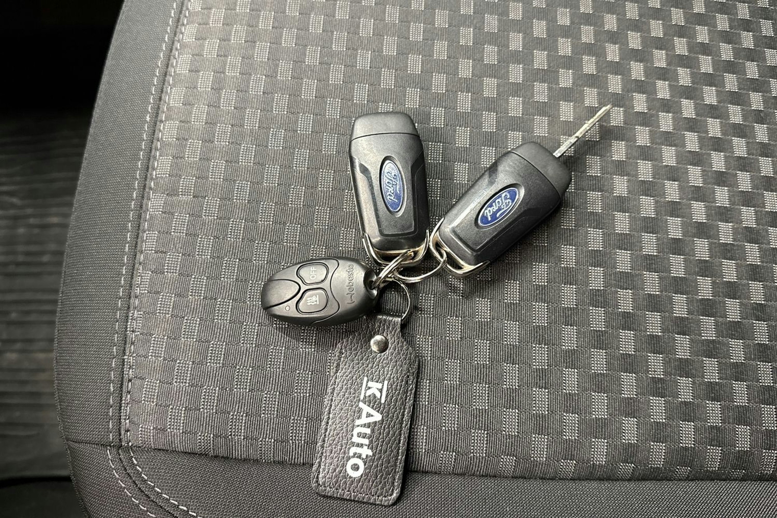 met. harmaa Ford Transit Connect 2021 kuva 25.