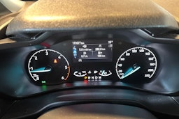 valkoinen Ford Transit Connect 2021 kuva 16.