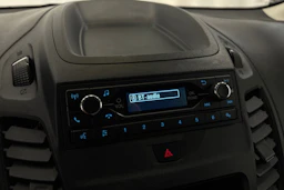 valkoinen Ford Transit Connect 2022 kuva 16.