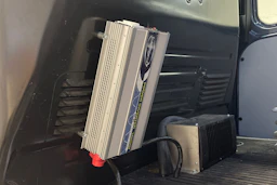sininen Ford Transit Connect 2022 kuva 27.