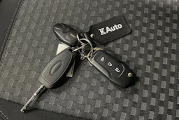 sininen Ford Transit Connect 2022 kuva 29.