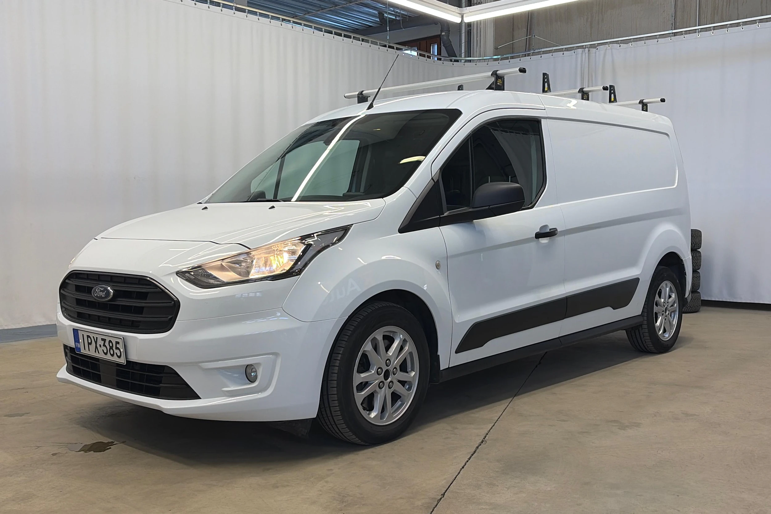 valkoinen Ford Transit Connect 2022 kuva 6.