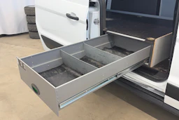 valkoinen Ford Transit Connect 2022 kuva 10.