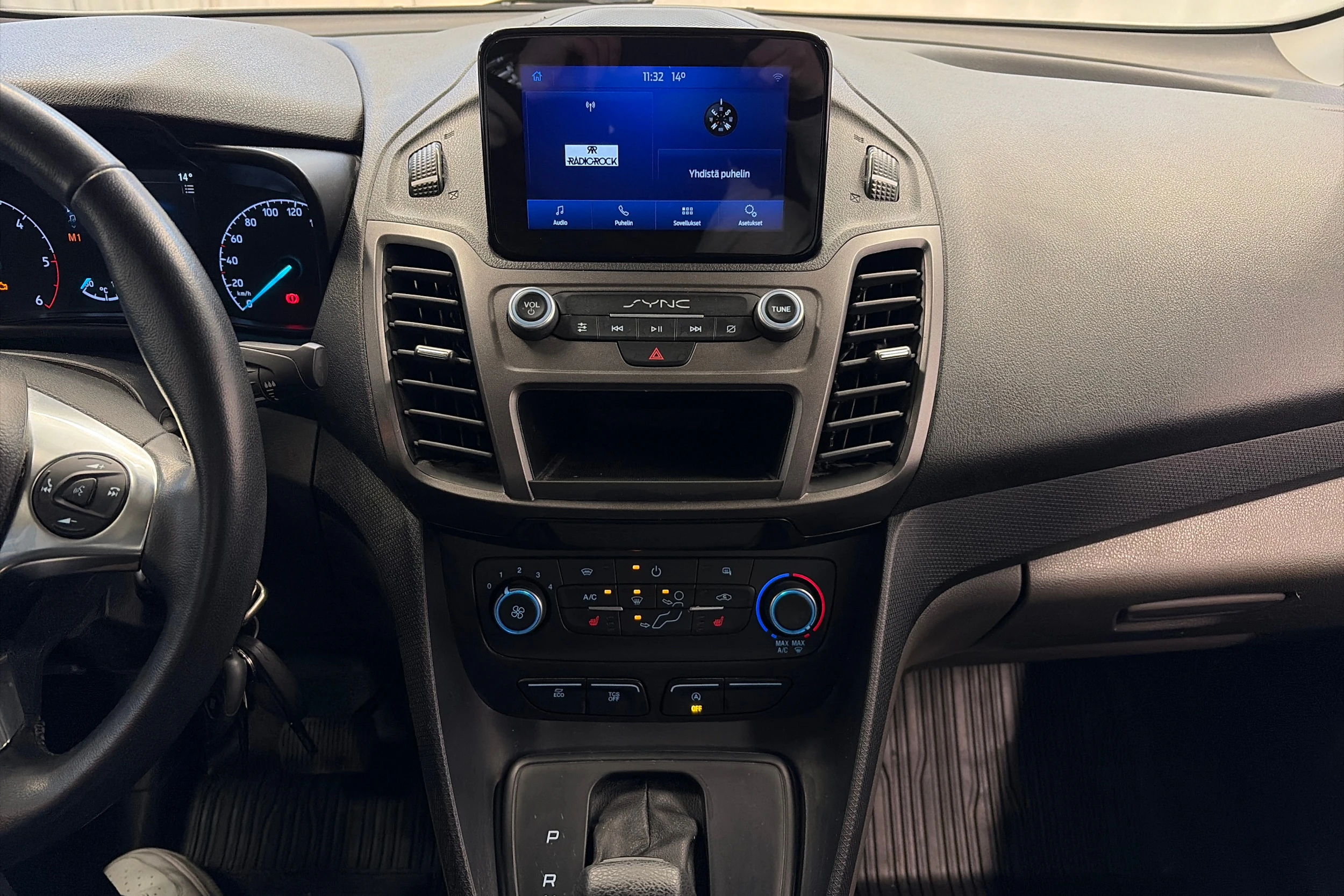 valkoinen Ford Transit Connect 2022 kuva 19.