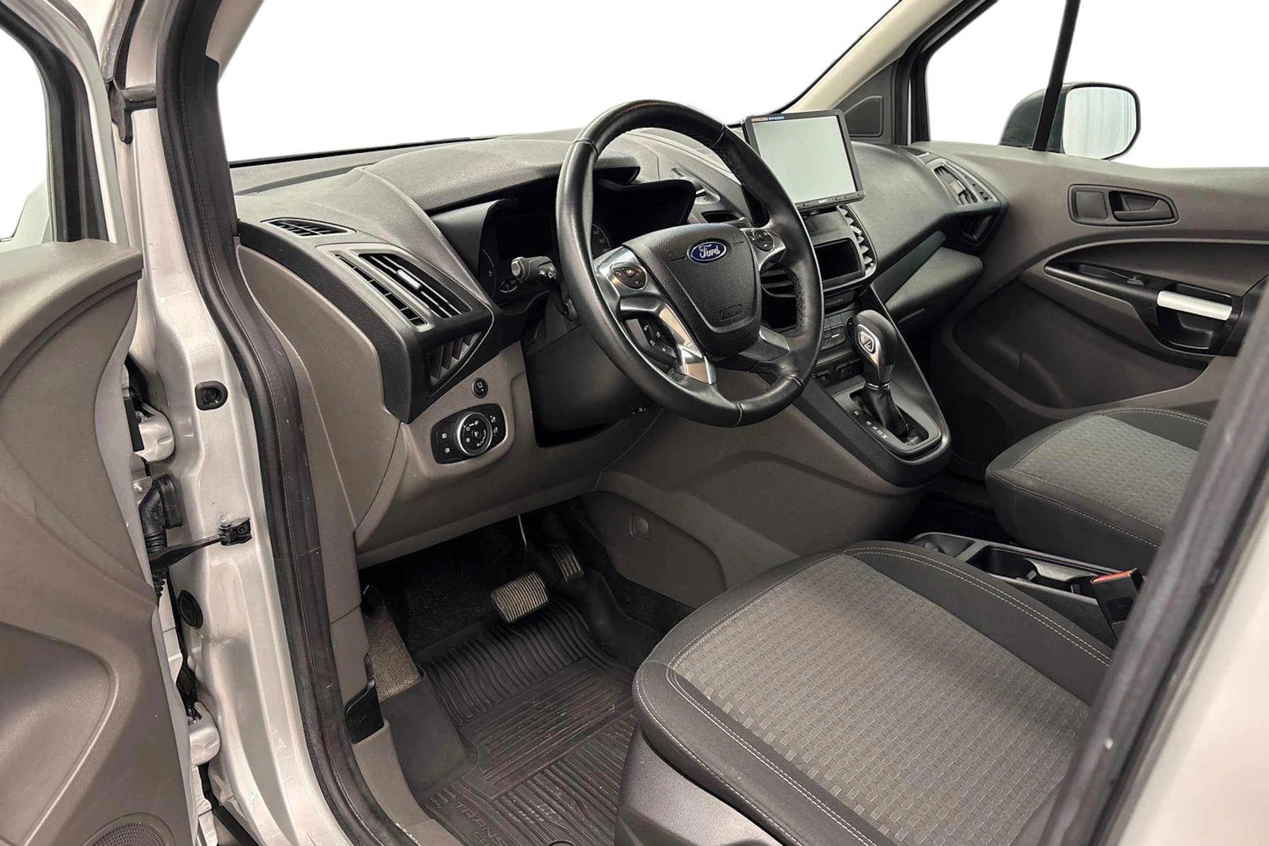 hopea Ford Transit Connect 2022 kuva 8.