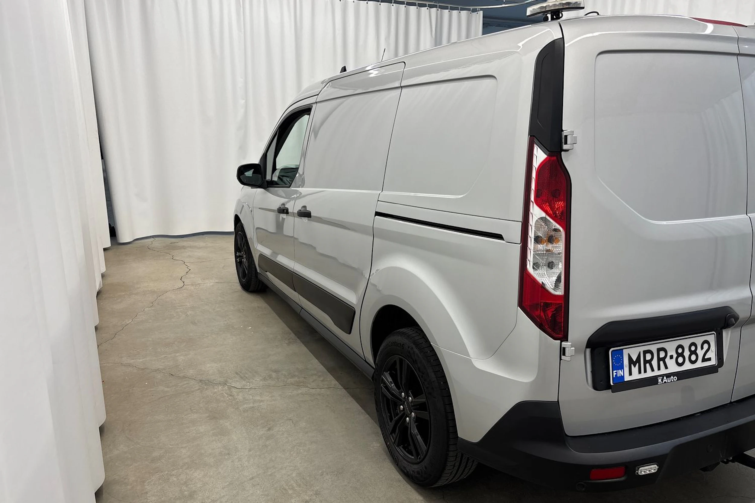 hopea Ford Transit Connect 2022 kuva 17.