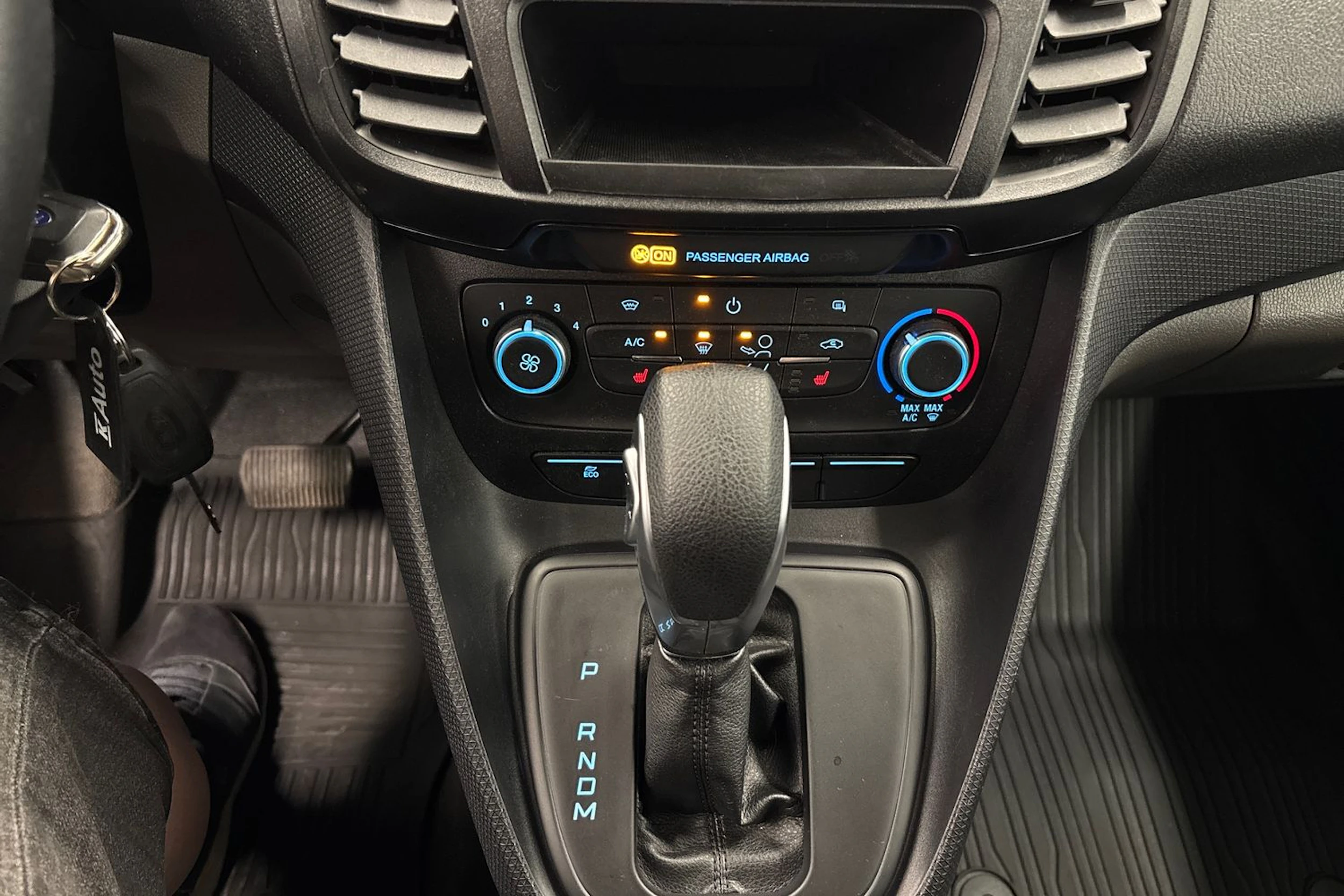 hopea Ford Transit Connect 2022 kuva 21.
