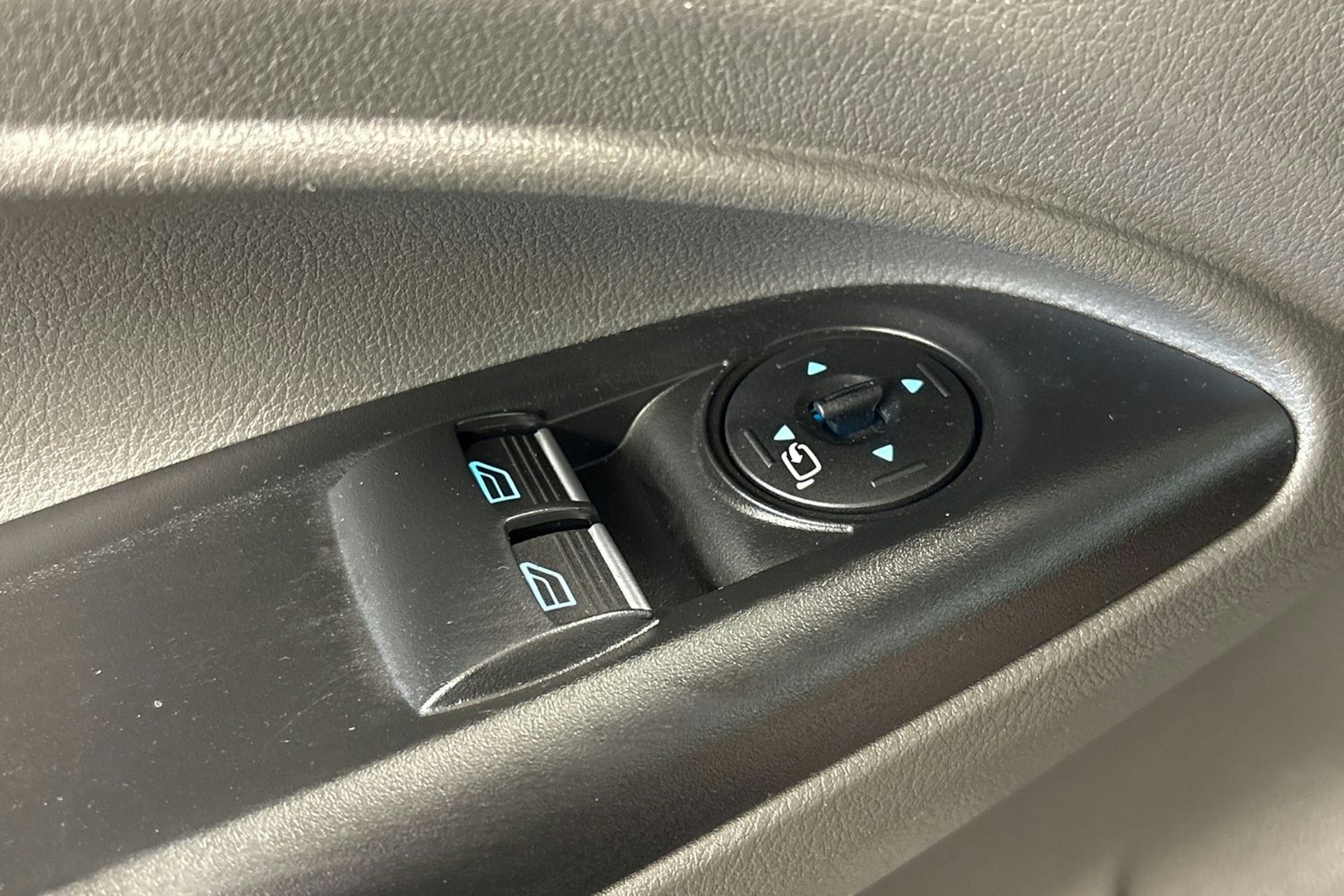 harmaa Ford Transit Connect 2022 kuva 25.