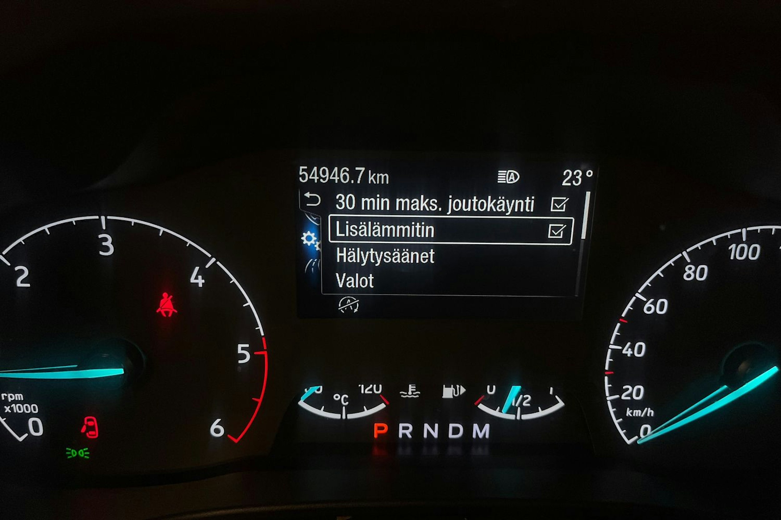 punainen Ford Transit Connect 2023 kuva 27.