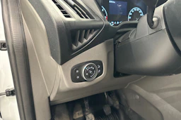 valkoinen Ford Transit Connect 2025 kuva 18.