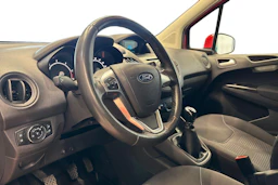Punainen Ford Transit Courier 2015 kuva 8.