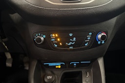 punainen Ford Transit Courier 2017 kuva 21.