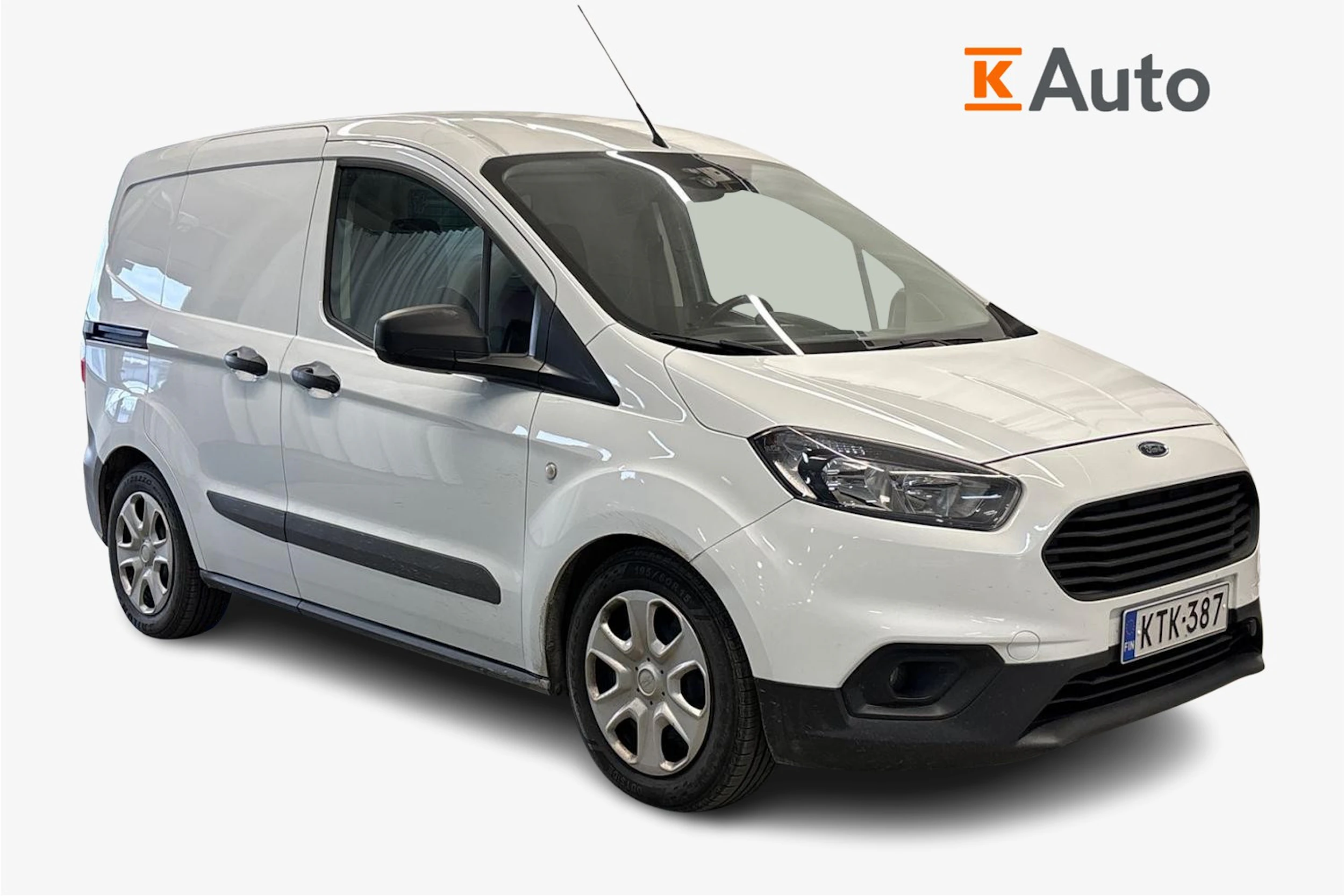 Valkoinen Ford Transit Courier 2019 kuva 1.