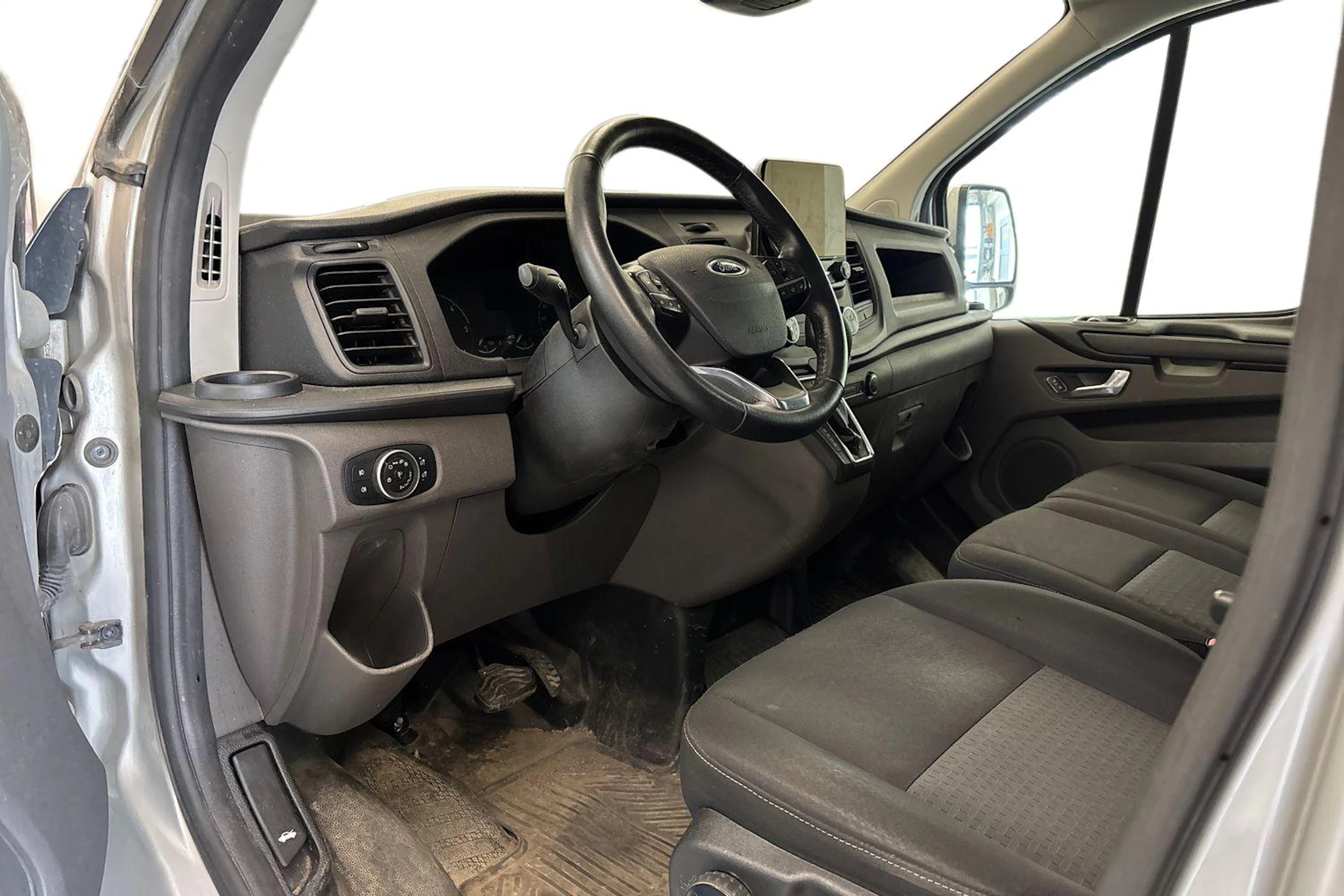 harmaa Ford Transit Custom 2021 kuva 3.