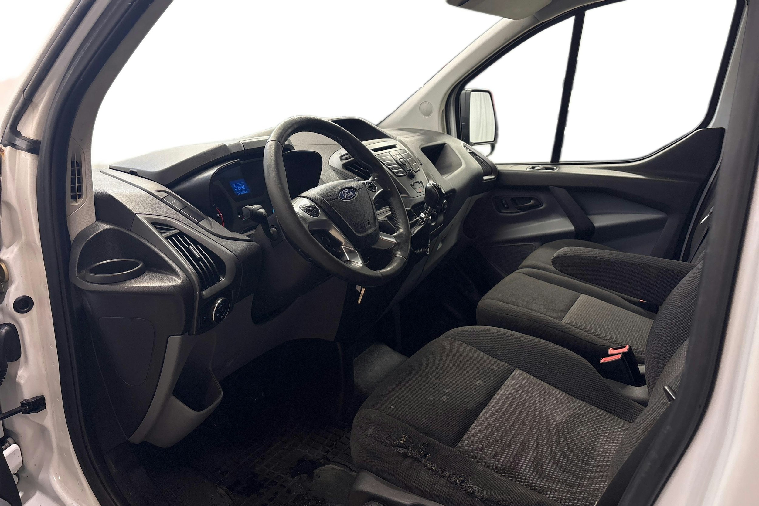 valkoinen Ford Transit Custom 2013 kuva 3.