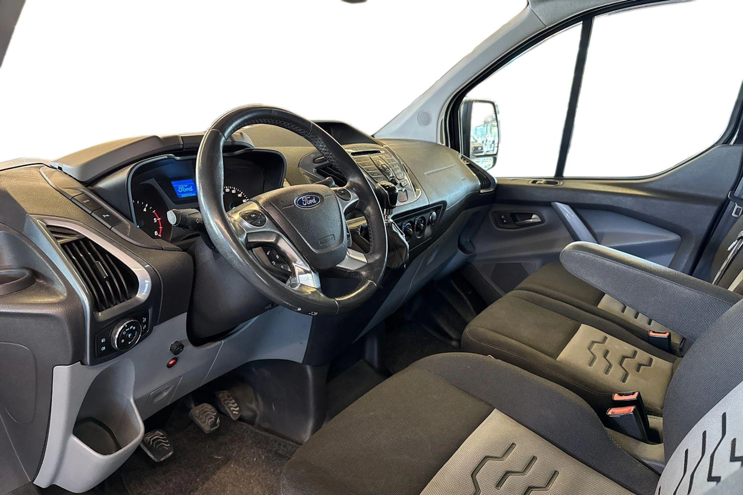 musta Ford Transit Custom 2013 kuva 3.