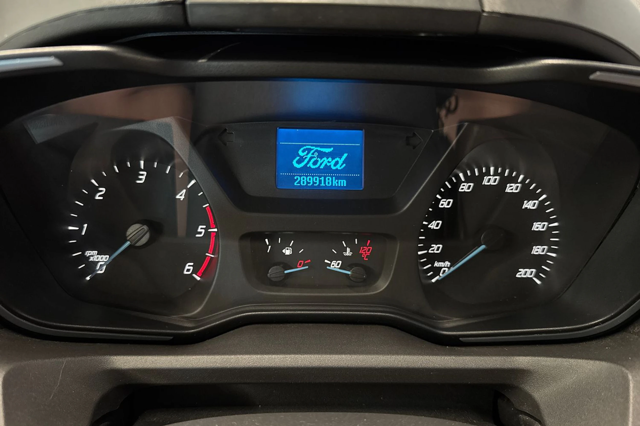 musta Ford Transit Custom 2013 kuva 17.
