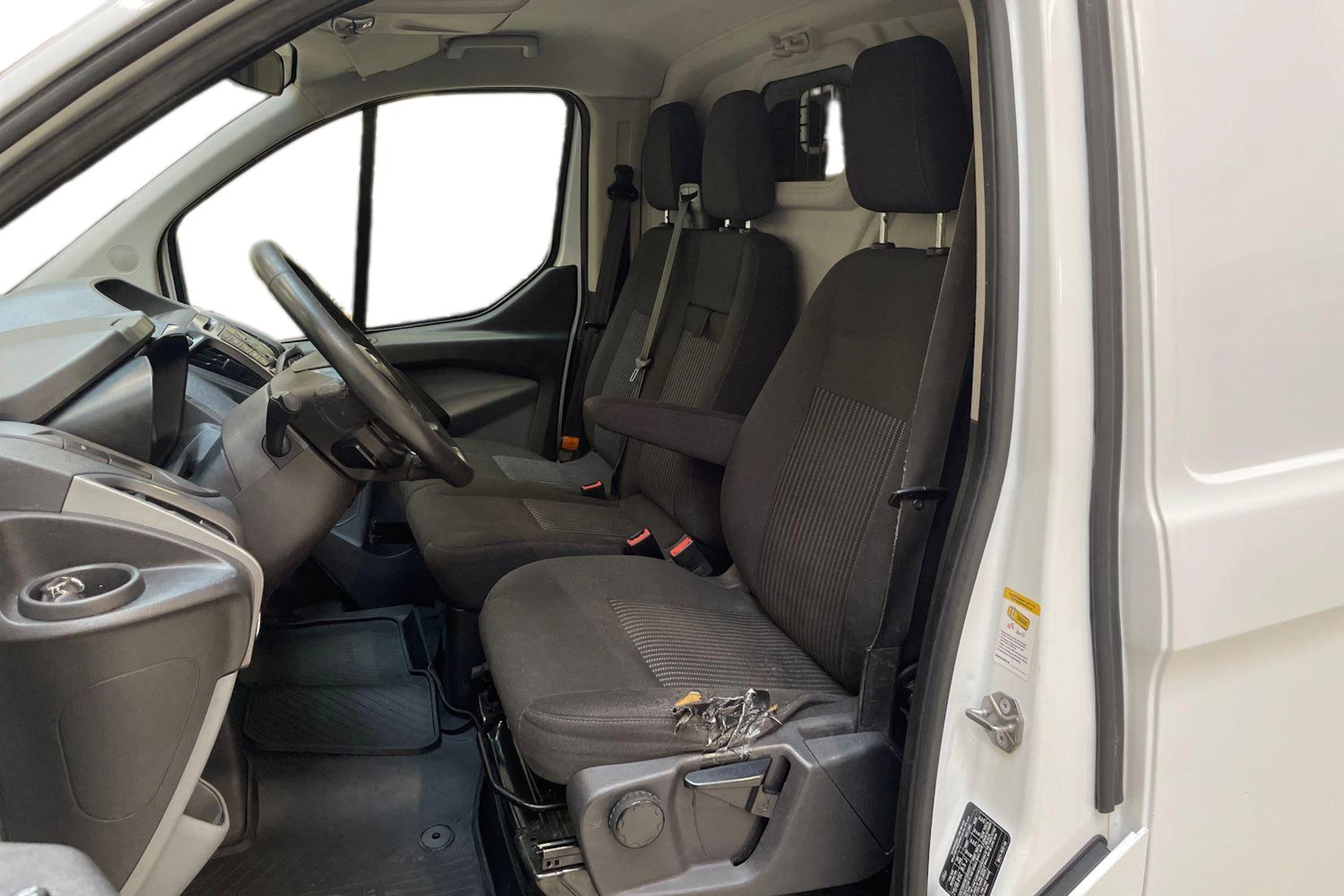 valkoinen Ford Transit Custom 2013 kuva 8.