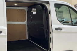 valkoinen Ford Transit Custom 2013 kuva 14.