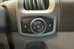 valkoinen Ford Transit Custom 2013 kuva 29.