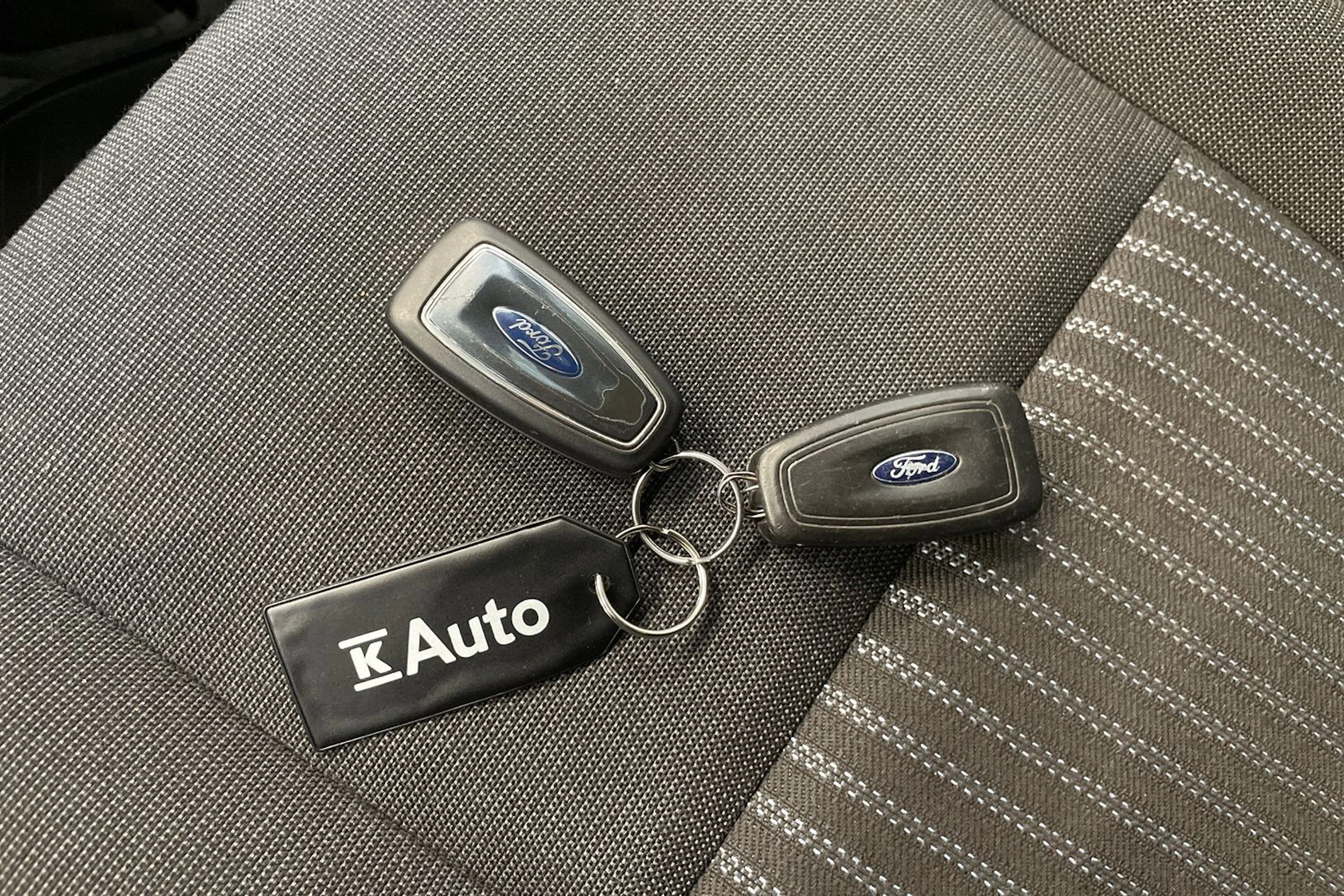 valkoinen Ford Transit Custom 2013 kuva 31.