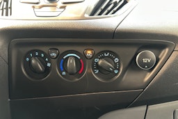 musta Ford Transit Custom 2013 kuva 22.