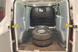 valkoinen Ford Transit Custom 2014 kuva 16.