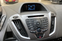 valkoinen Ford Transit Custom 2014 kuva 21.