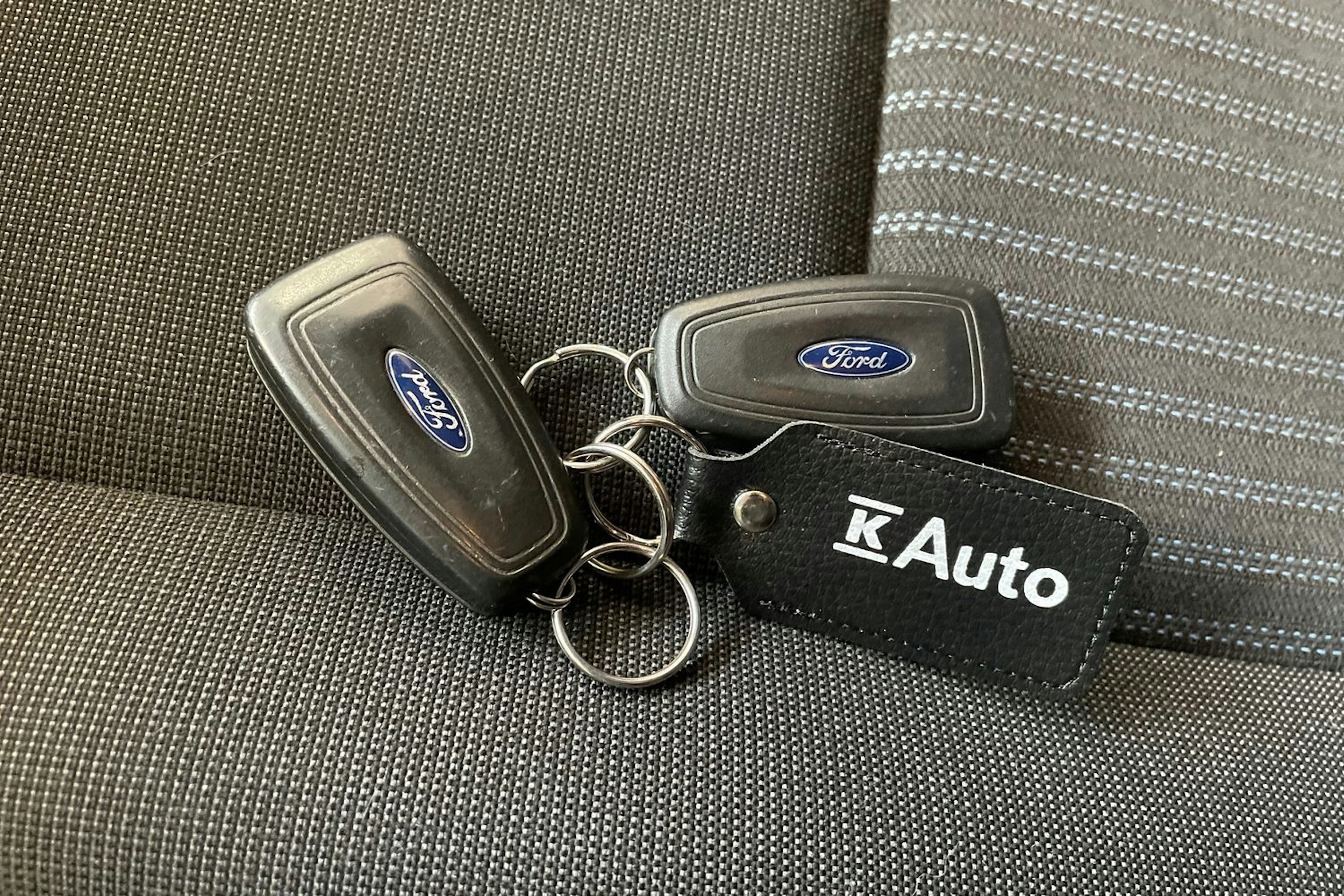 valkoinen Ford Transit Custom 2014 kuva 24.