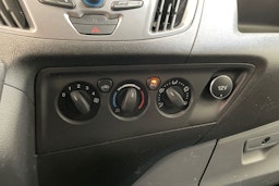 valkoinen Ford Transit Custom 2014 kuva 18.
