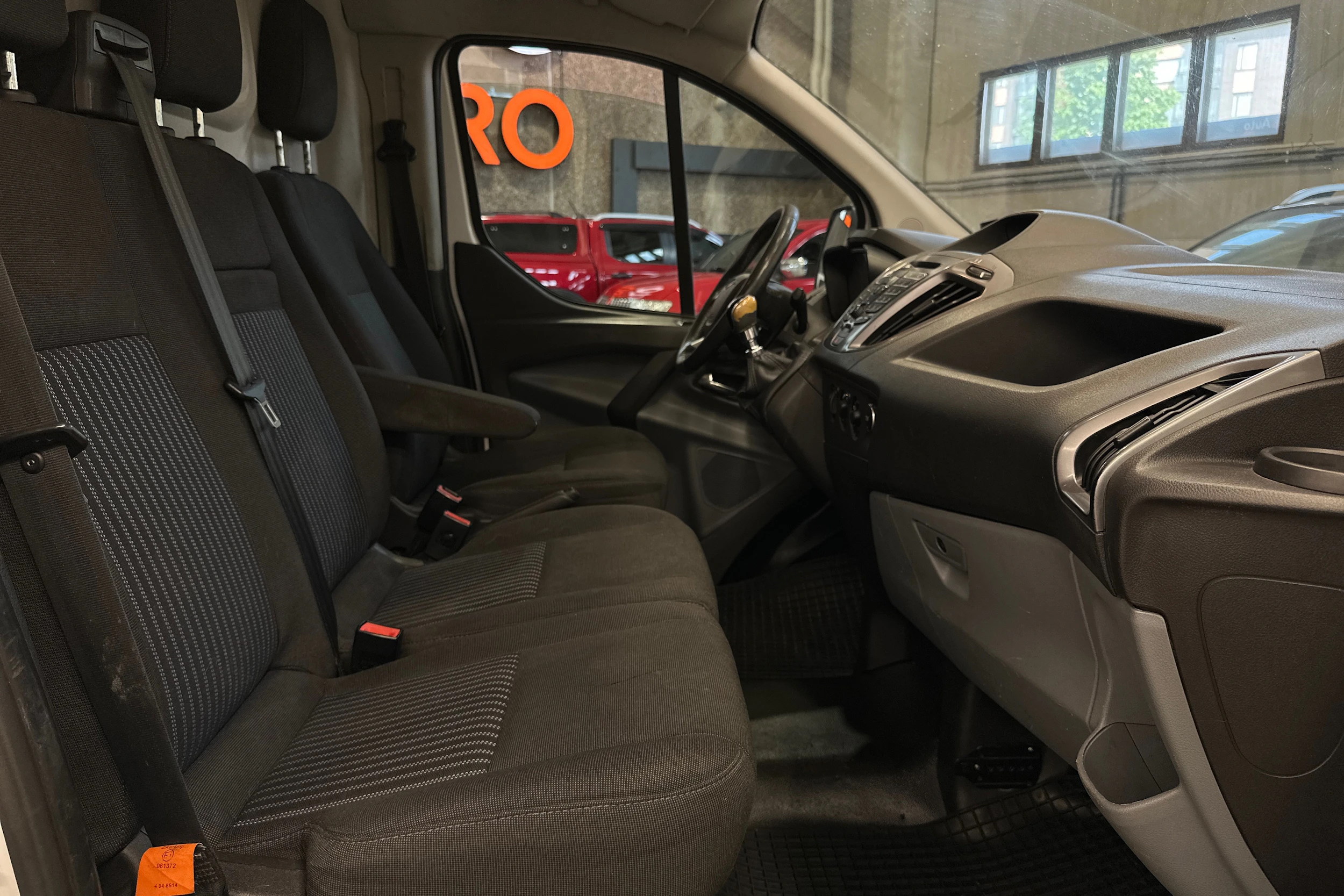 valkoinen Ford Transit Custom 2014 kuva 15.