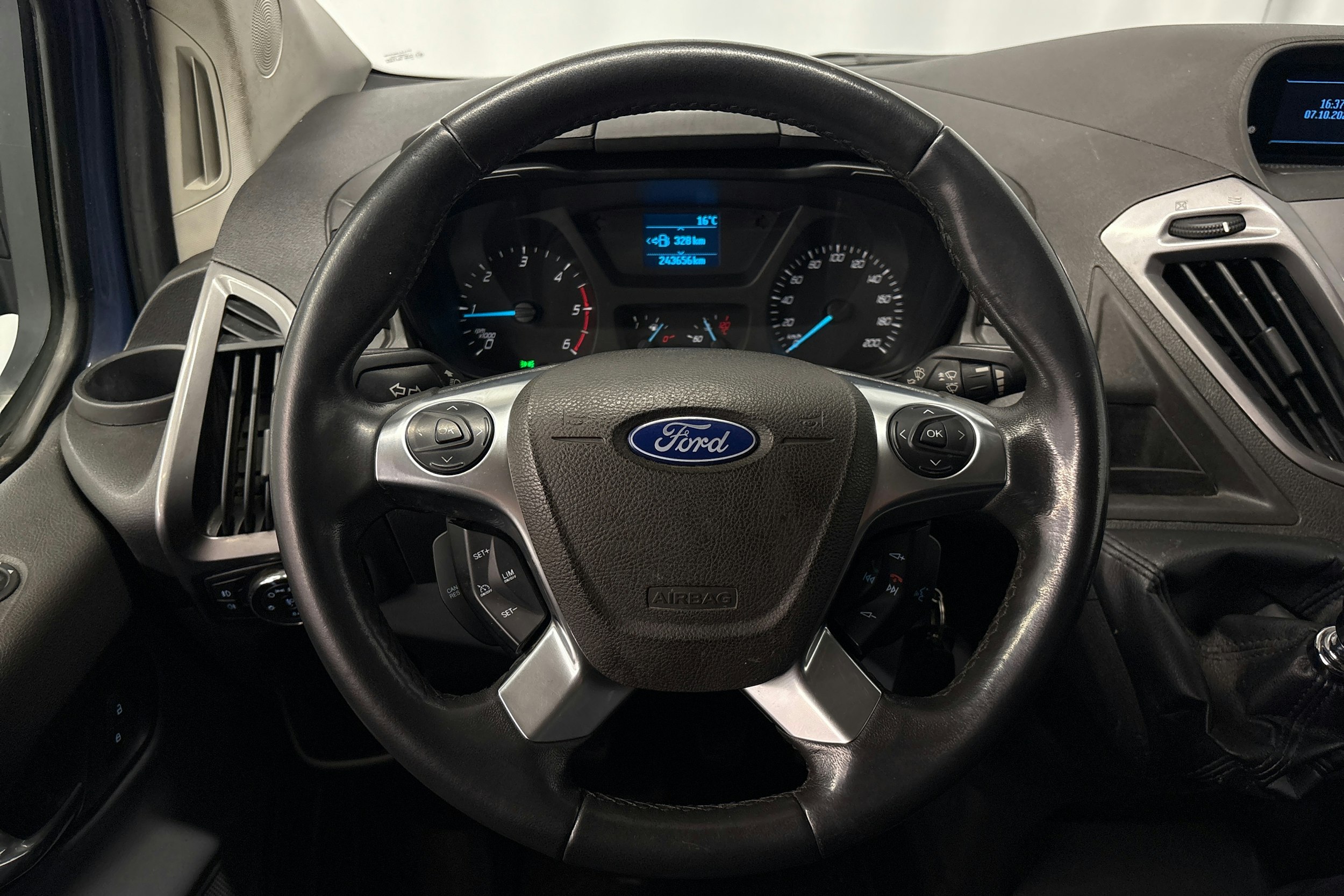 sininen Ford Transit Custom 2014 kuva 14.