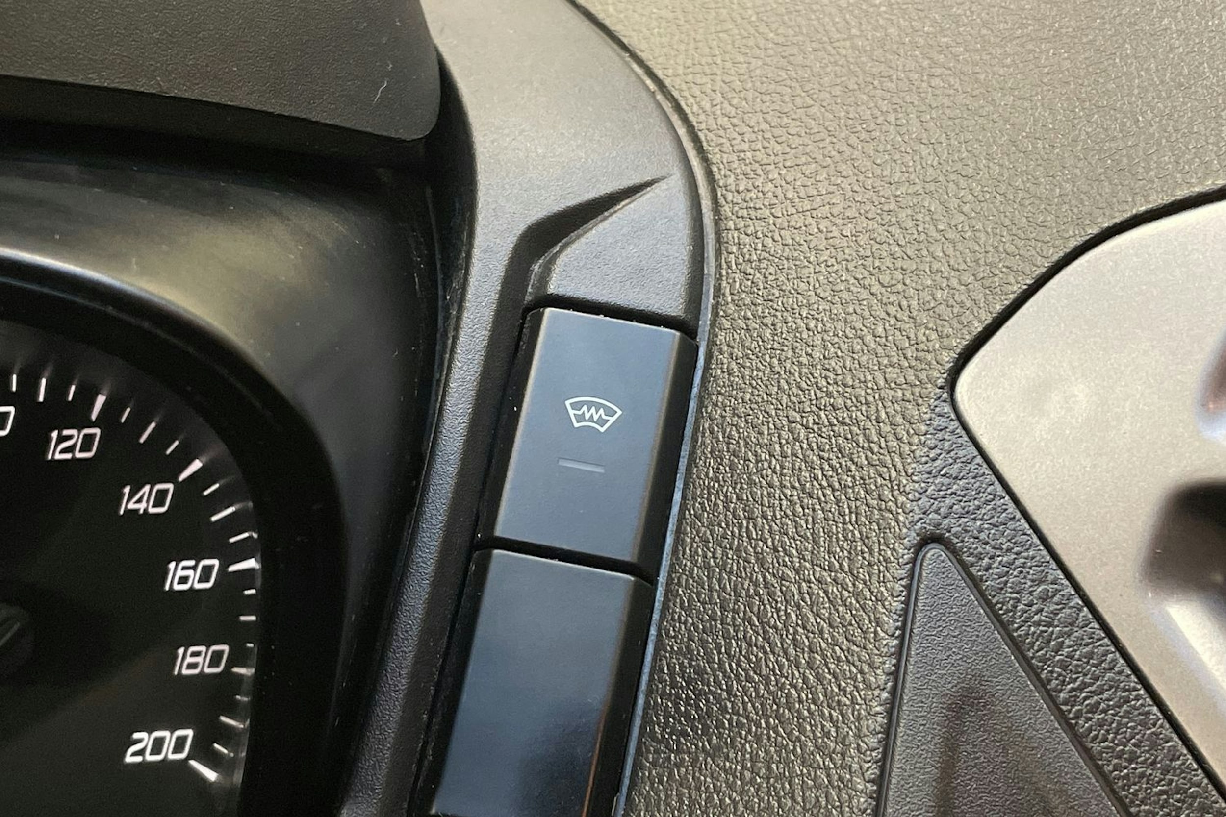 valkoinen Ford Transit Custom 2014 kuva 20.