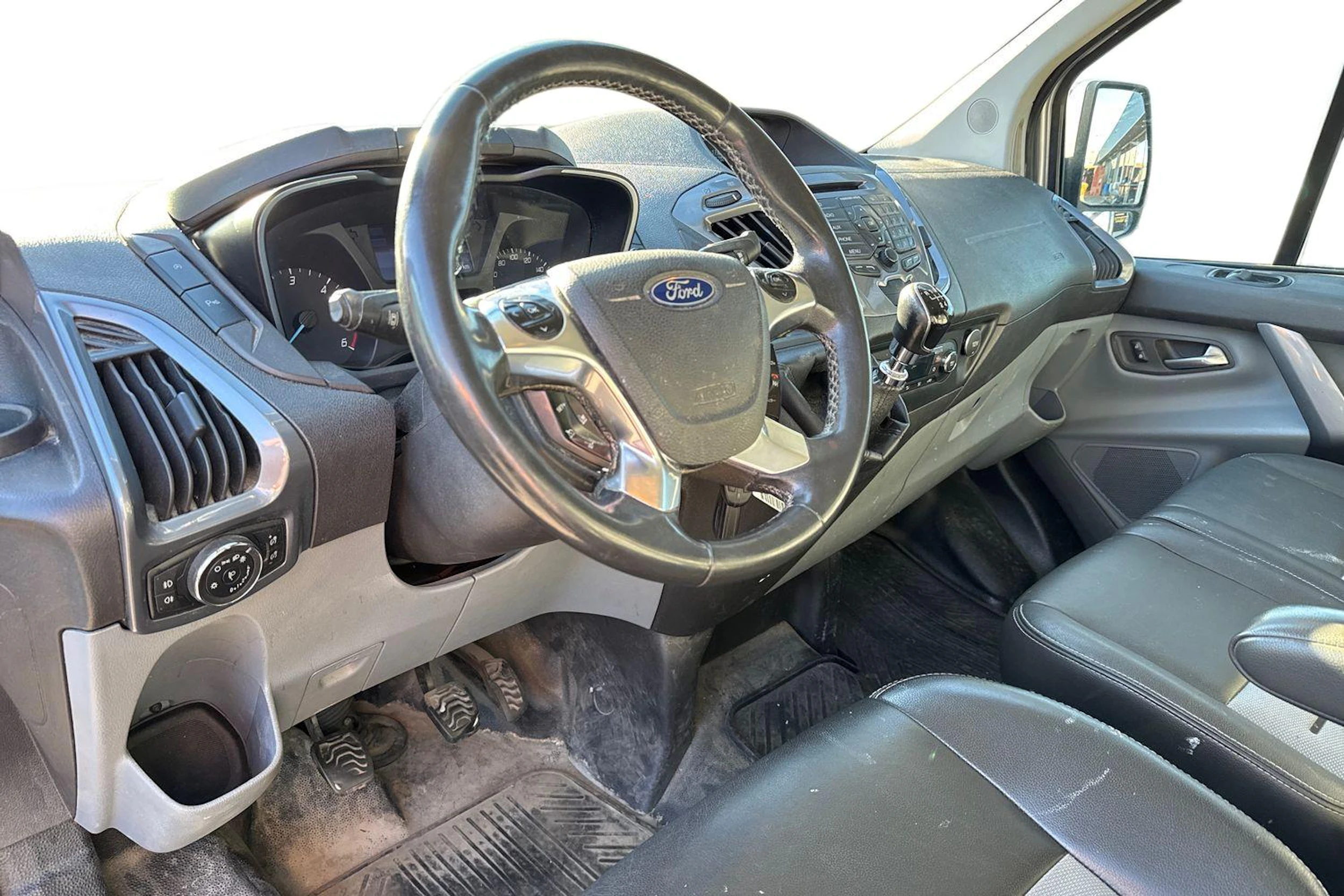 harmaa Ford Transit Custom 2014 kuva 3.