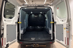 Valkoinen Ford Transit Custom 2014 kuva 10.