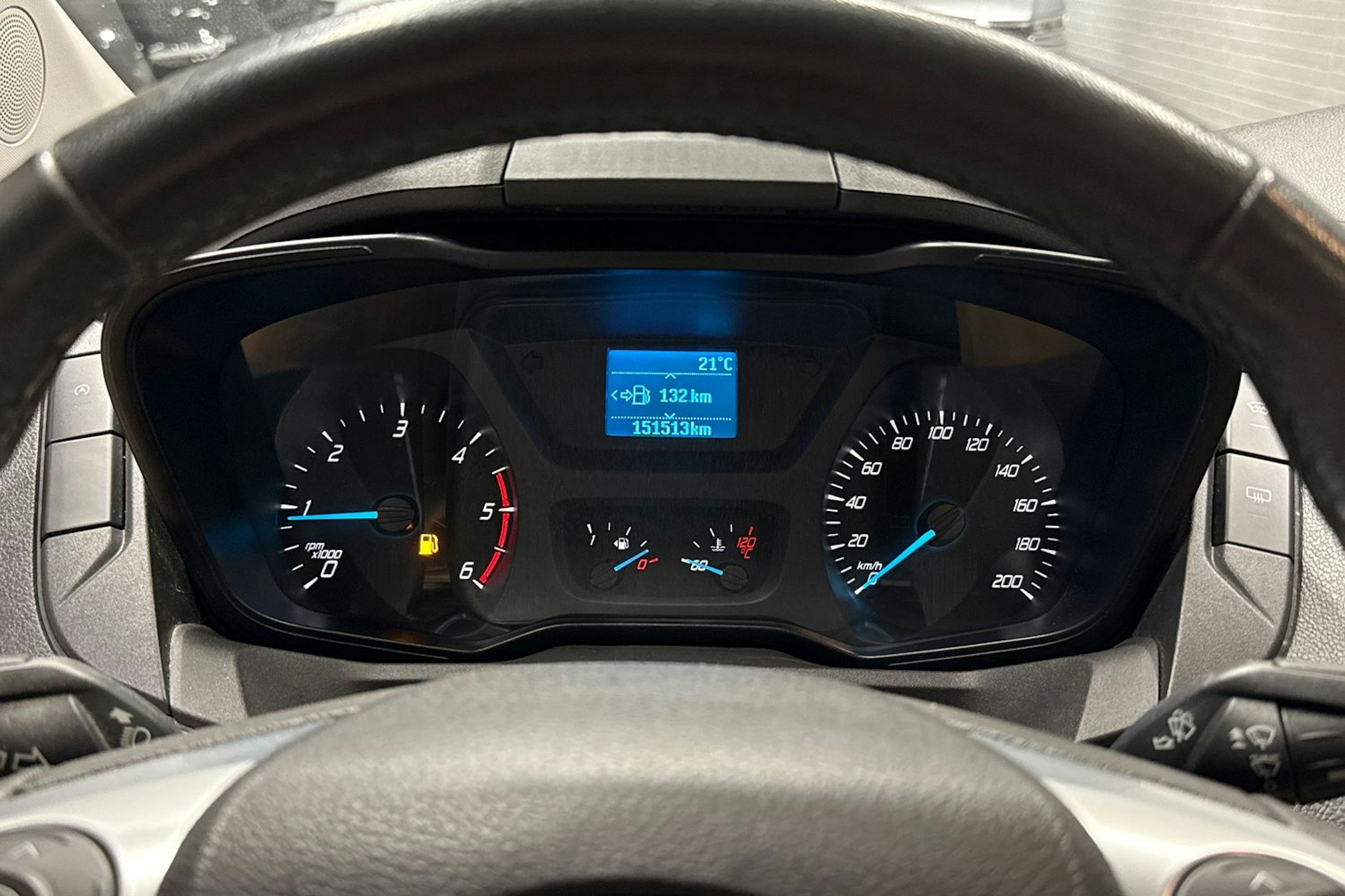 Valkoinen Ford Transit Custom 2014 kuva 13.