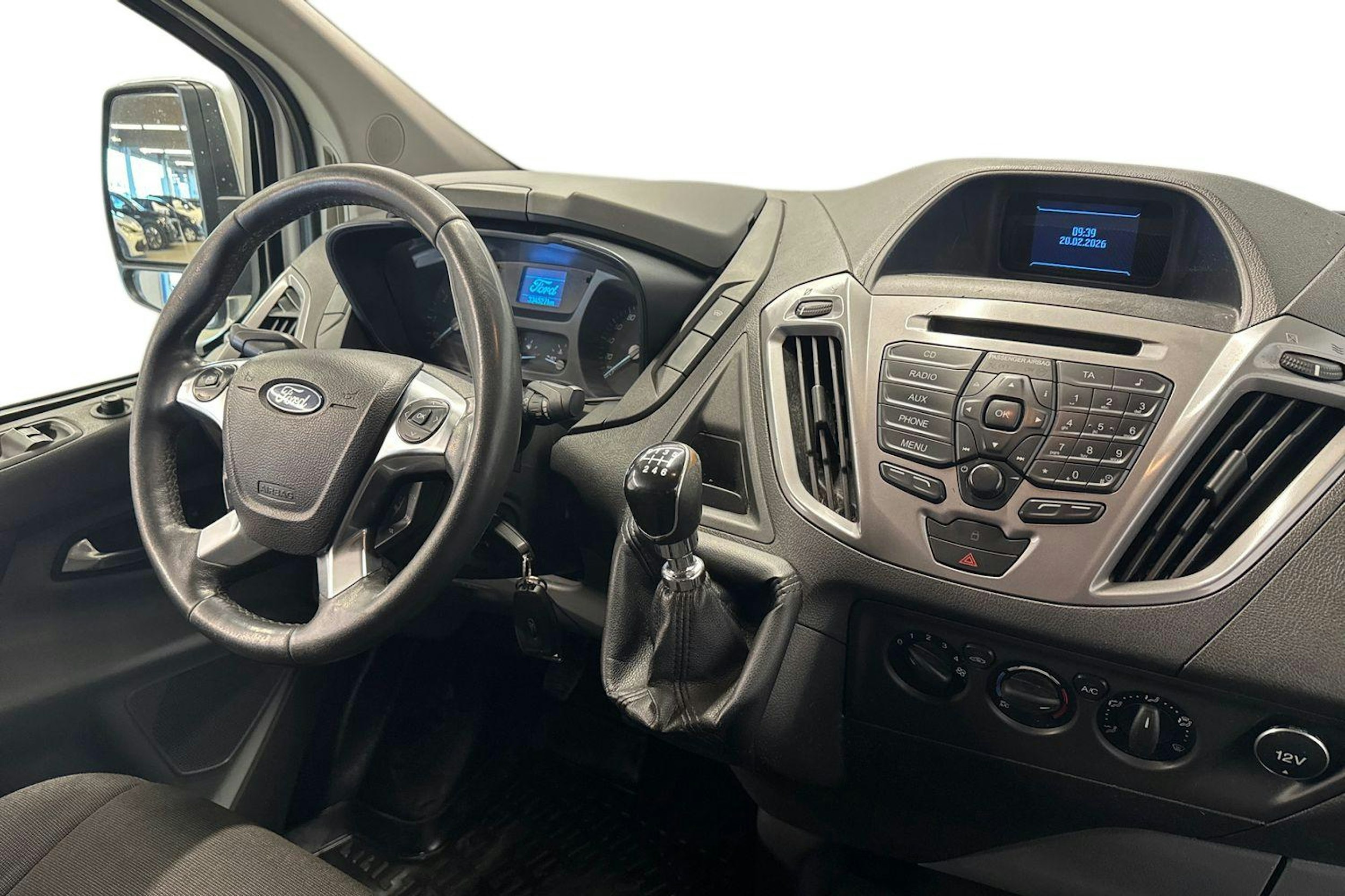 valkoinen Ford Transit Custom 2014 kuva 12.