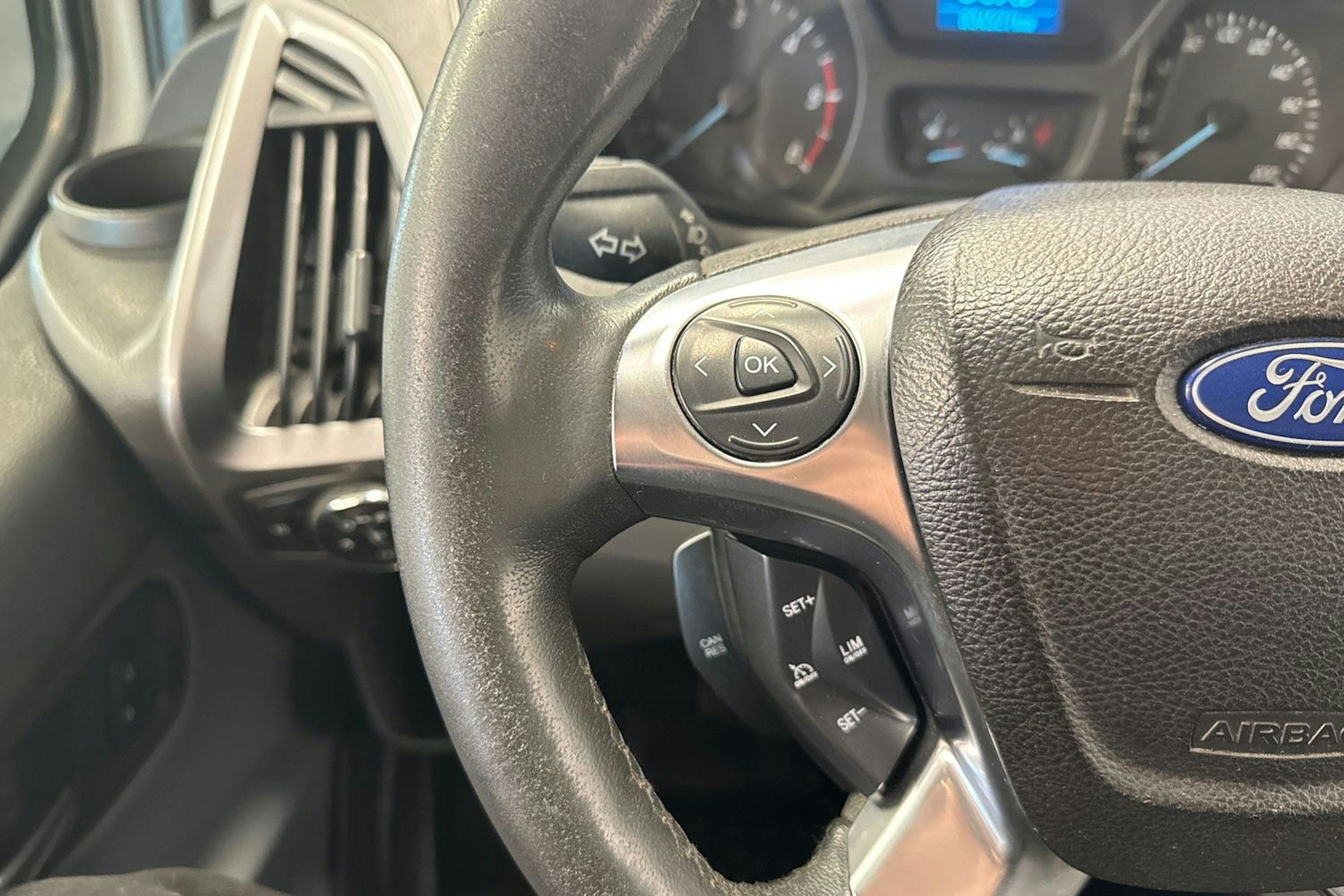 valkoinen Ford Transit Custom 2014 kuva 15.