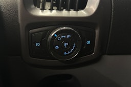 valkoinen Ford Transit Custom 2014 kuva 20.