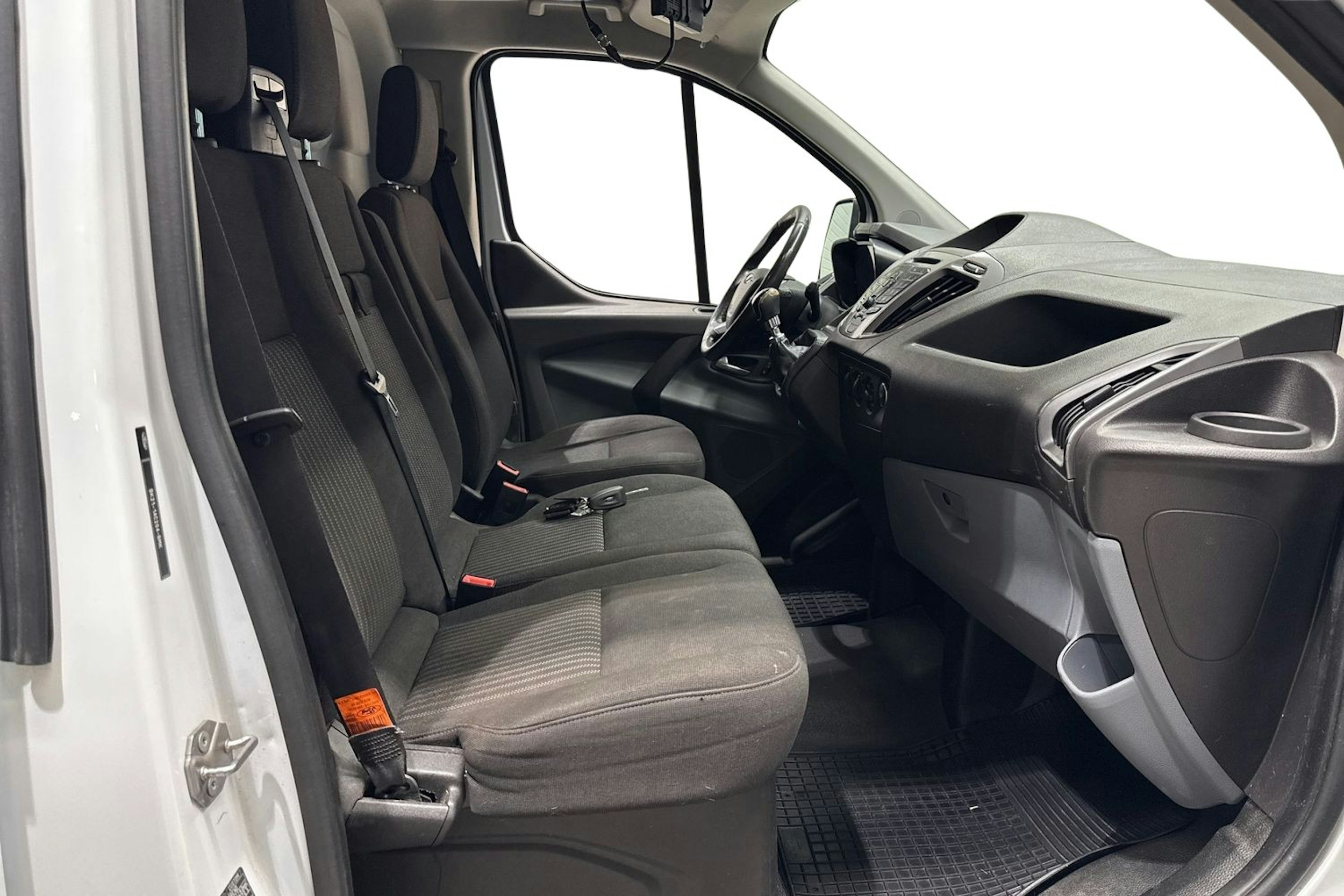 Valkoinen Ford Transit Custom 2014 kuva 10.