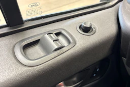 valkoinen Ford Transit Custom 2015 kuva 13.