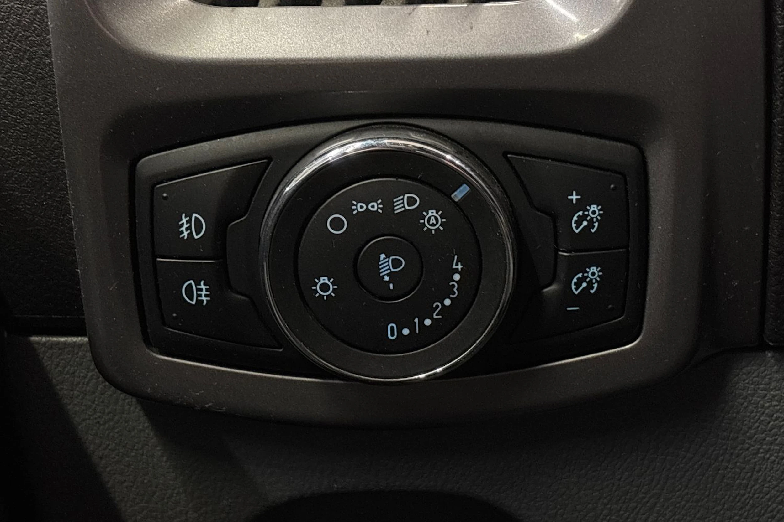 valkoinen Ford Transit Custom 2015 kuva 15.