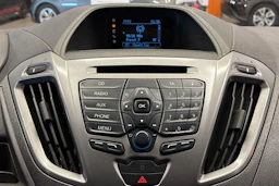 valkoinen Ford Transit Custom 2015 kuva 18.