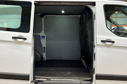 valkoinen Ford Transit Custom 2015 kuva 22.
