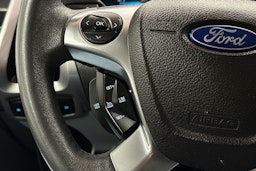 punainen Ford Transit Custom 2015 kuva 14.